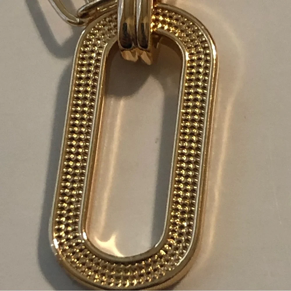 NIB O.Secret Paperclip Chain Pendant Necklace - Picture 7 of 15